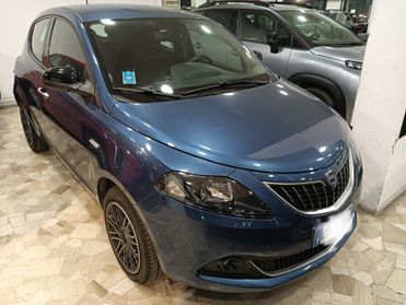 Lancia Ypsilon 1.0 FireFly 5 porte S&S Hybrid Ecochic Silver