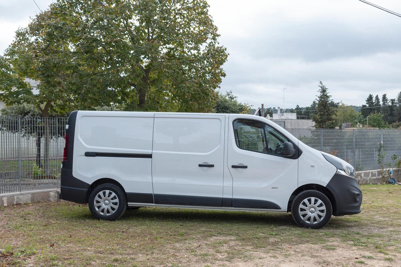 Opel Vivaro 1.6 TDCI L2H1 passo lungo Iva I.