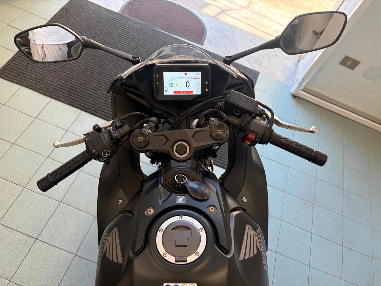 Honda CBR 650 R PARI AL NUOVO SOLO 1296KM
