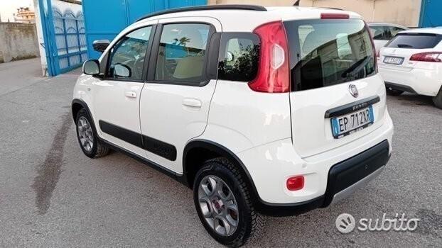 Fiat Panda 1.3 mjt-4X4-full-2013