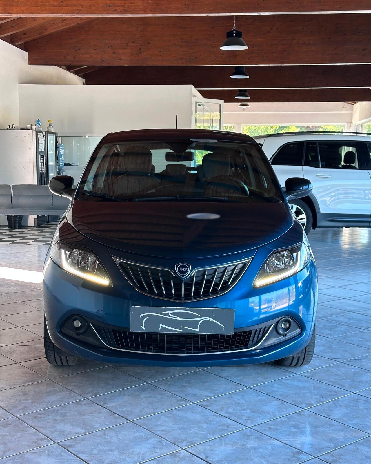 Lancia Ypsilon 1.0 FireFly 5 porte S&S Hybrid Gold