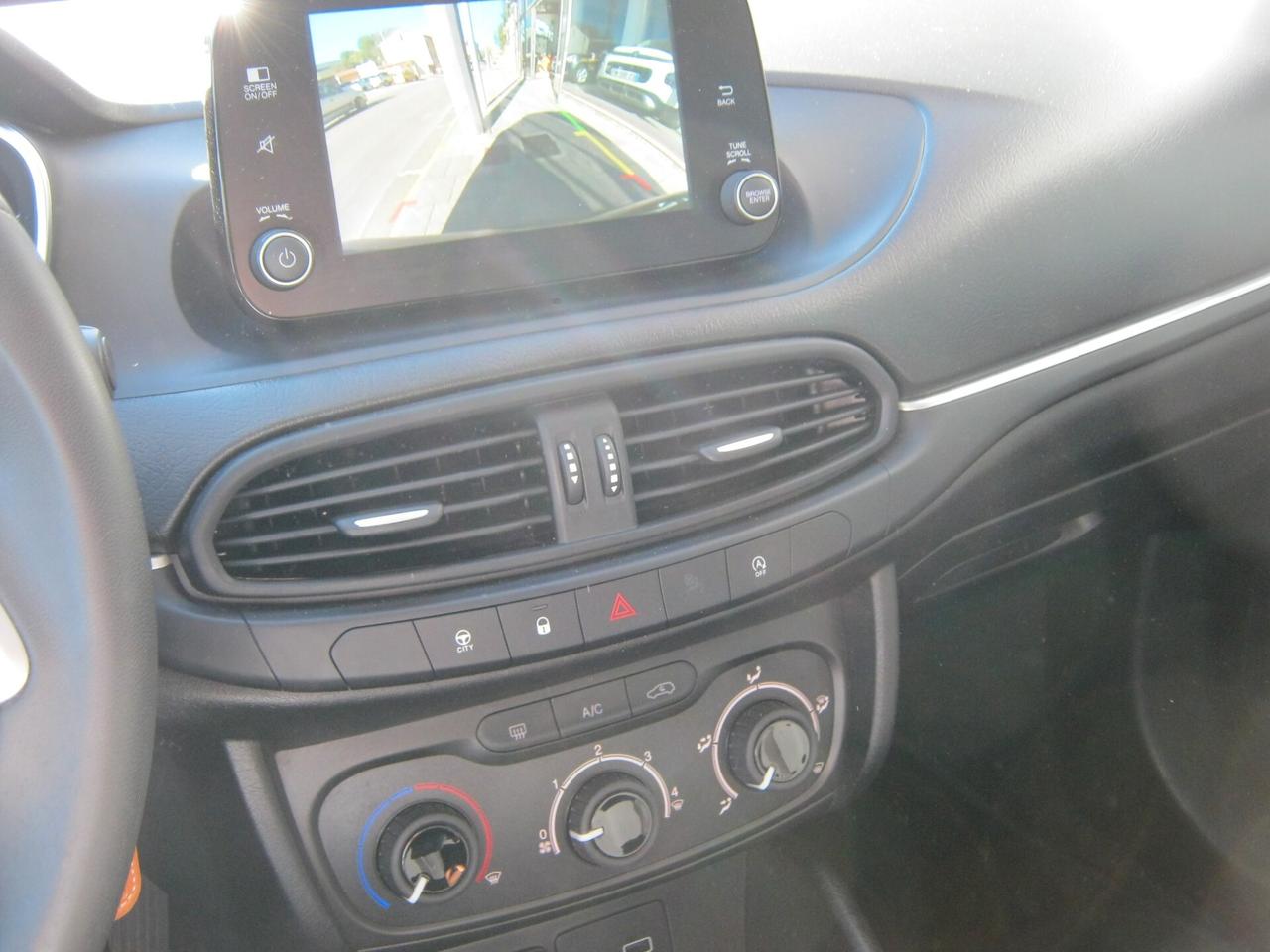Fiat Tipo 1.3 Mjt 95 CV MIRROR 5 PORTE NAVI-TELEC. RETROMARCIA