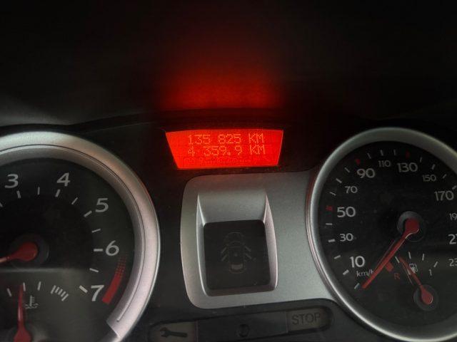 RENAULT Clio 1.2 16V 3 porte Le Iene