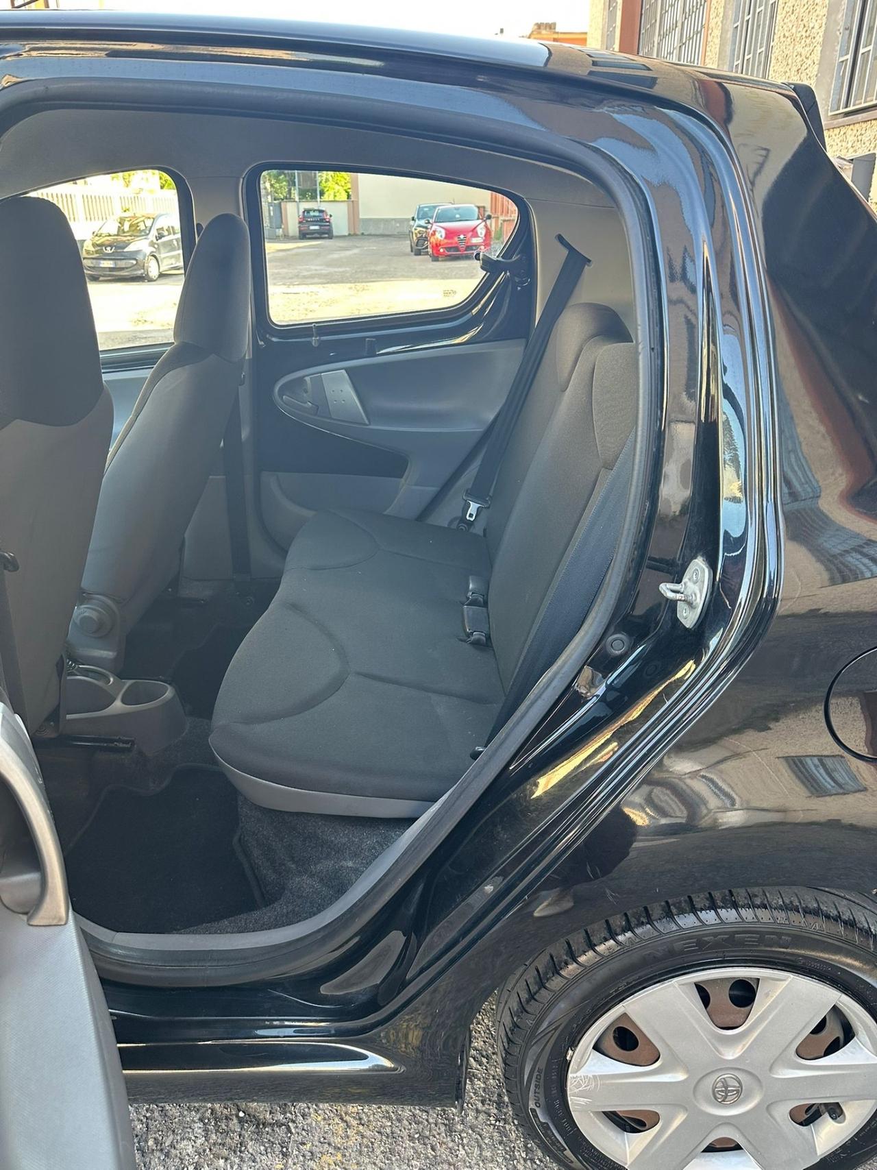 Toyota Aygo 1.0 12V VVT-i 5 porte Sol Connect