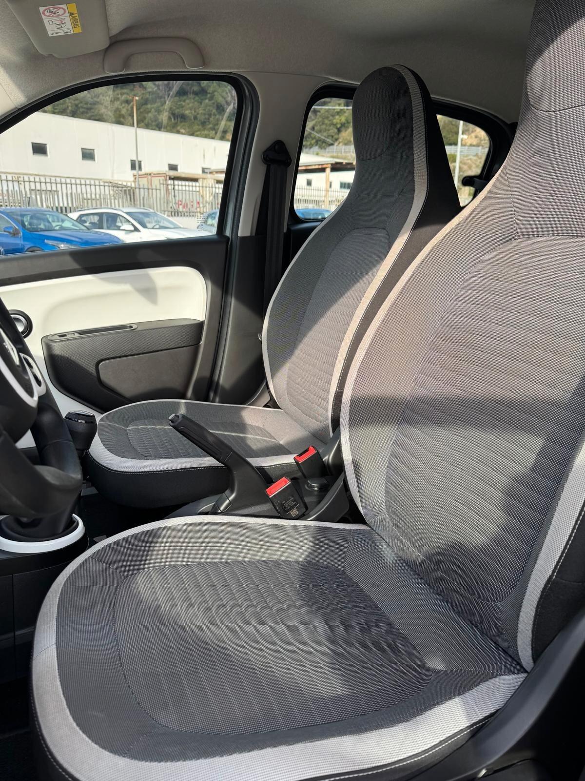 Renault Twingo SCe 65 CV Urban Night