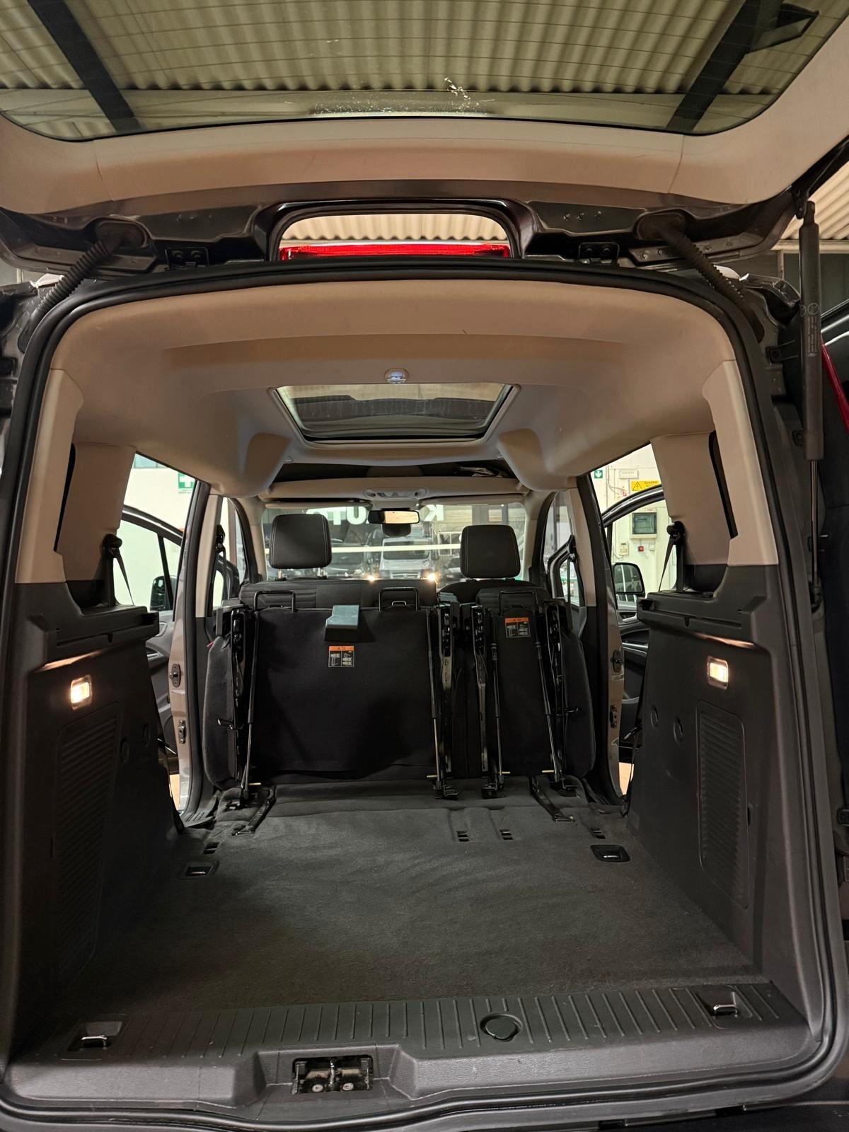 Ford Tourneo Connect 1.5 TDCi Titanium