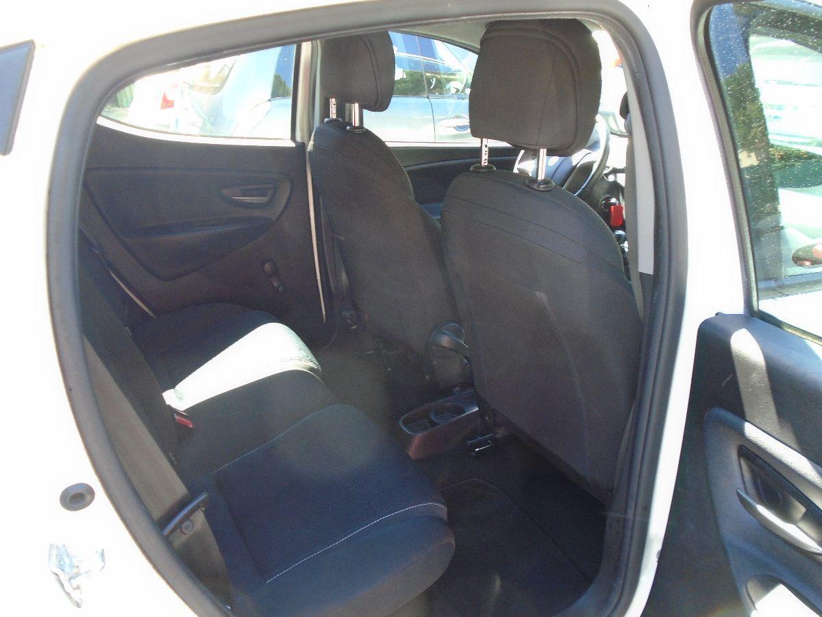Ypsilon'15 1.2 8V S Momodes. 87000 km E6 OK NEOP