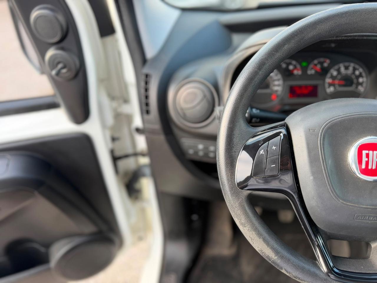 Fiat Qubo 1.4 8V 77 CV Easy Natural Power