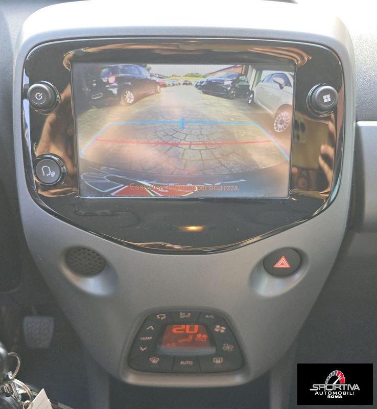 Toyota Aygo 11000 KM PARI AL NUOVO! Connect 1.0 VVT-i 72 CV 5 porte x-clusiv