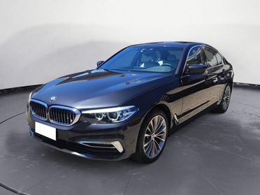 BMW Serie 5 Berlina 520 d Mild Hybrid 48V Luxury Steptronic