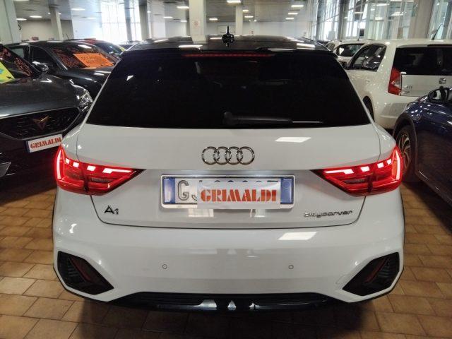 AUDI A1 citycarver 30 TFSI S tronic Identity Contrast