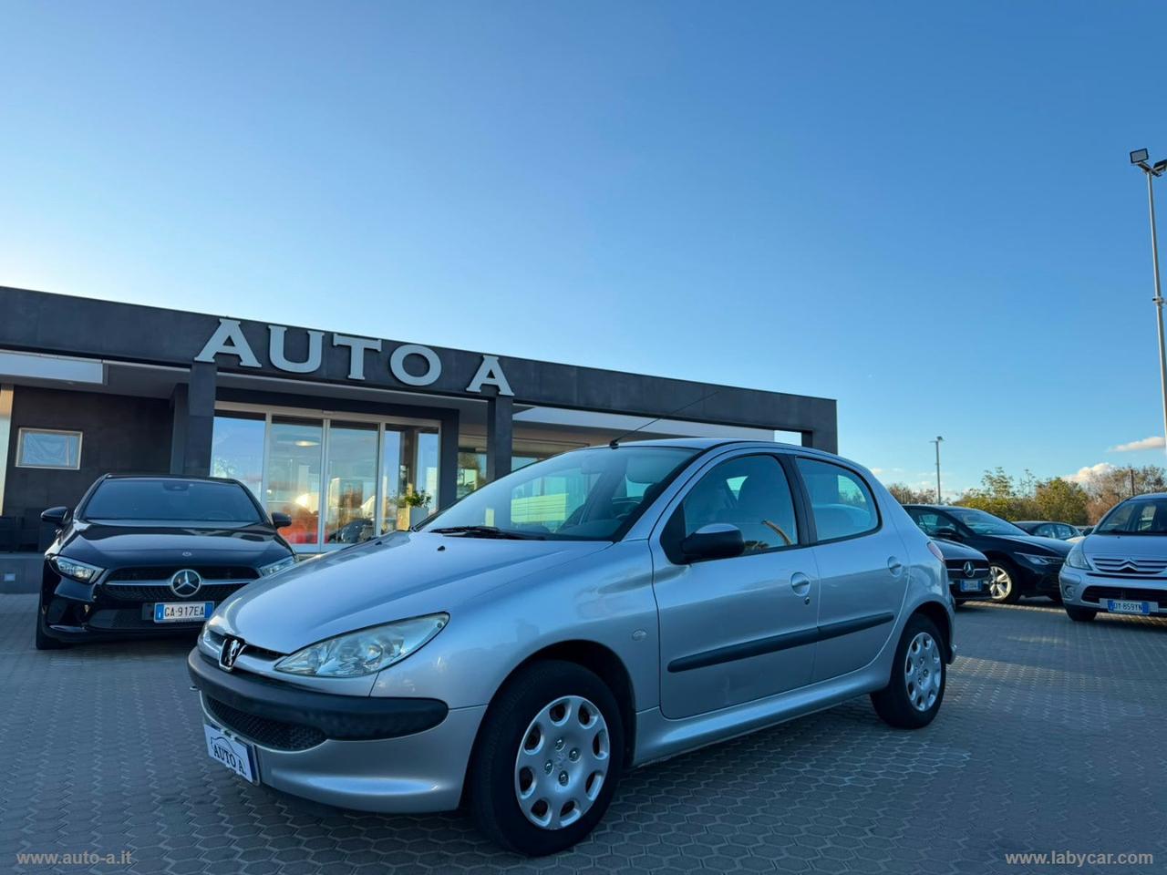 PEUGEOT 206 1.1 5p. S