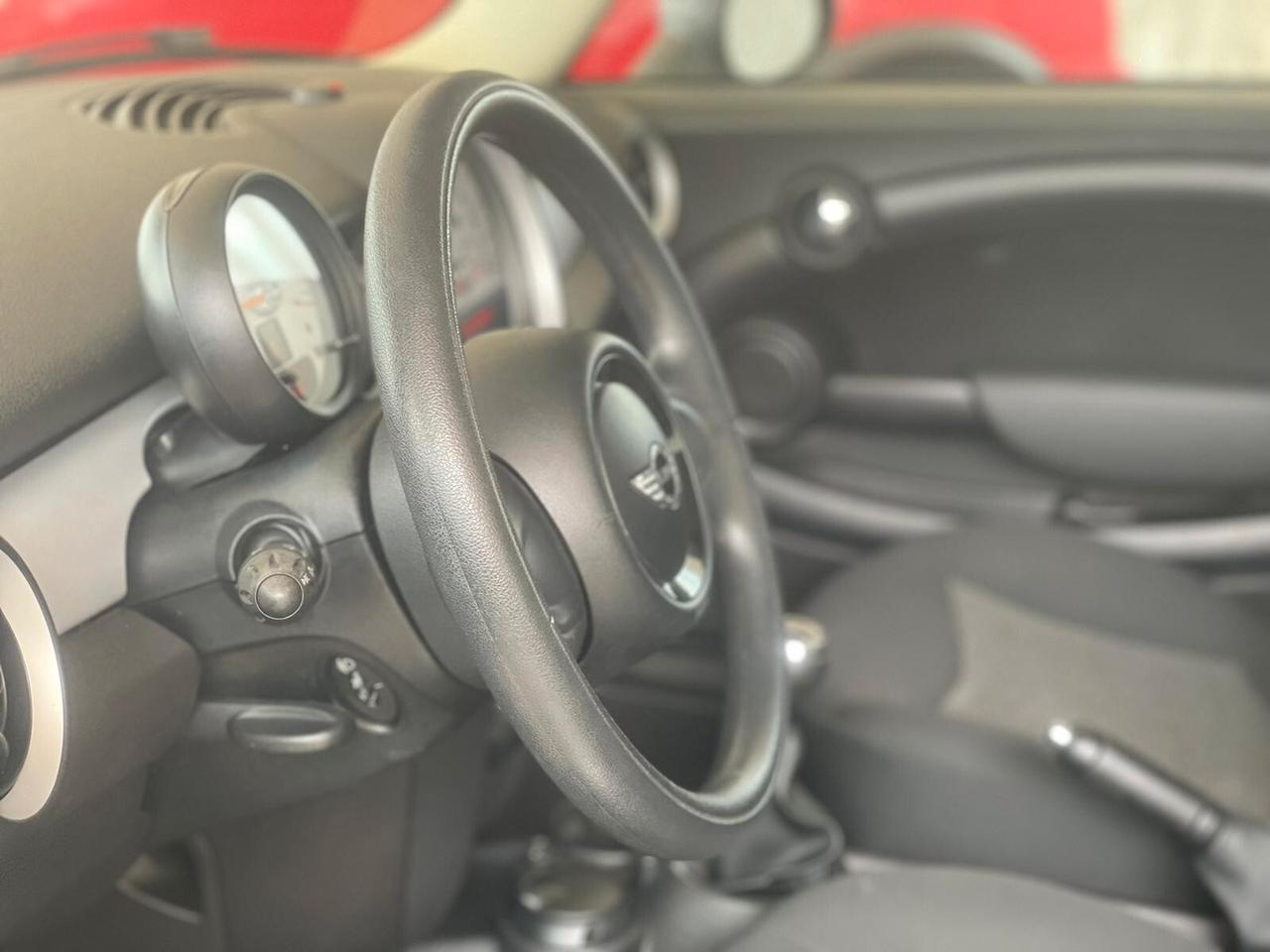 Mini 1.6 16V One (55kW)