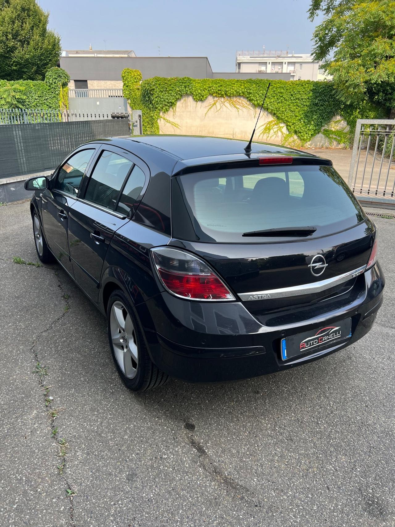 Opel Astra 1.7 CDTI 125CV 5 porte Cosmo OCCASIONE 145k