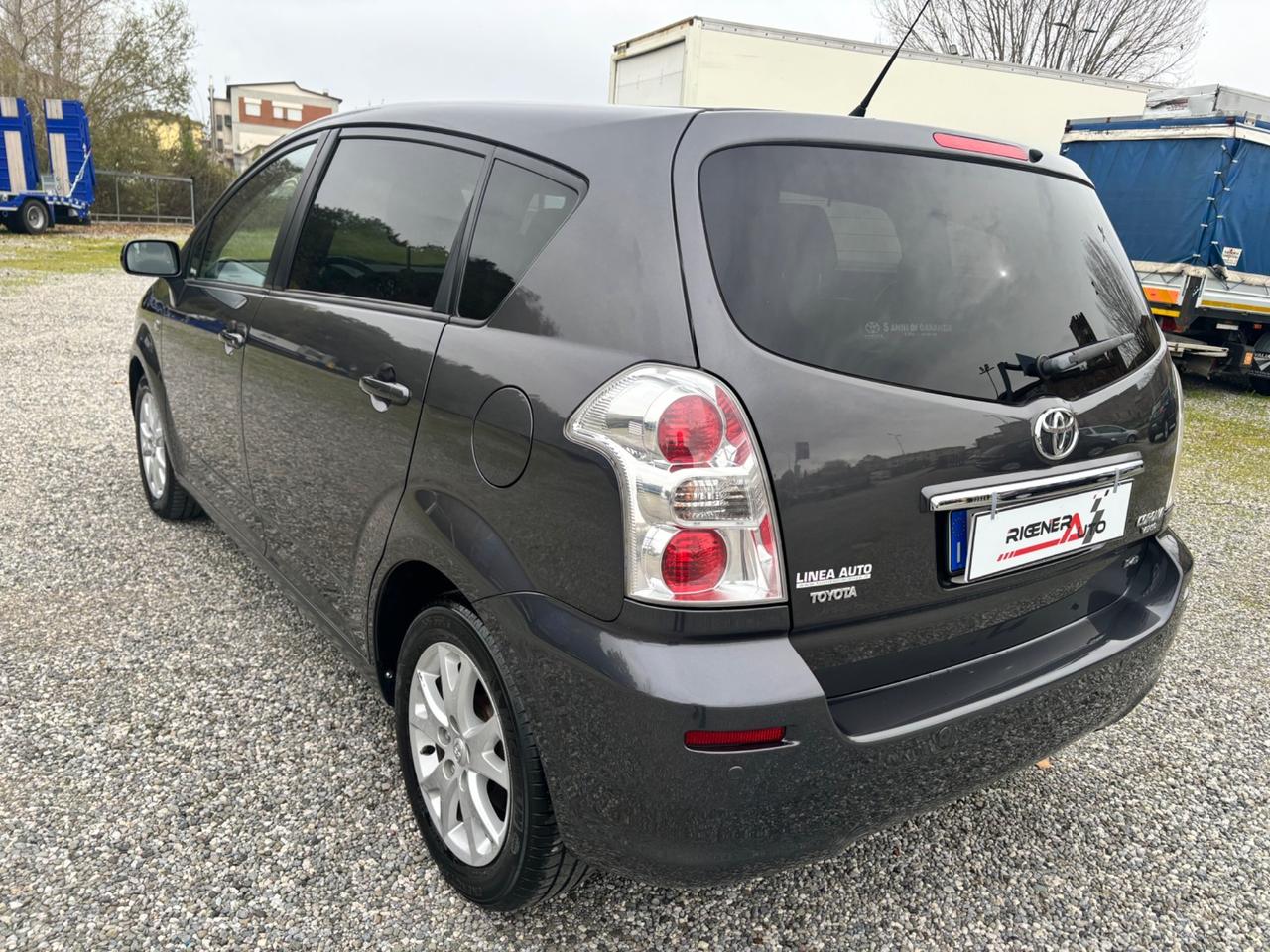 Toyota Corolla Verso 2.2 16V D-4D D-Cat