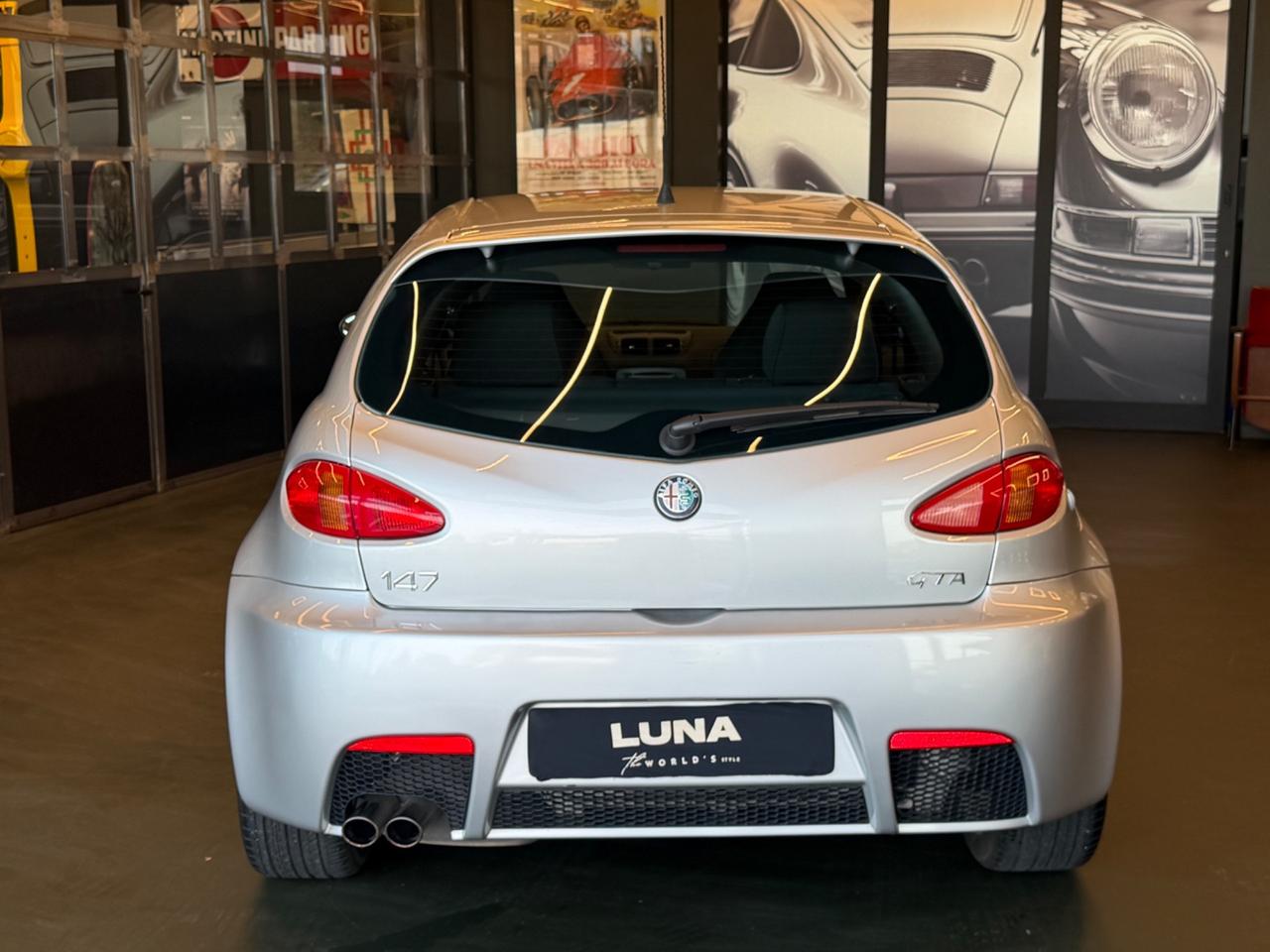 Alfa Romeo 147 3.2i V6 24V cat Selespeed 3 porte GTA