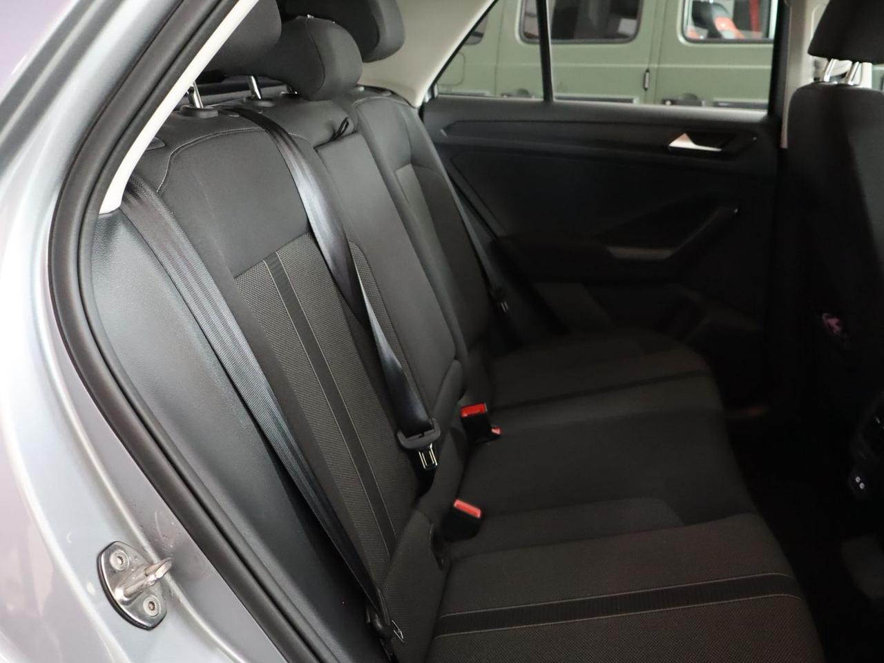 Volkswagen T-Roc Life 1.5 TSI #10674