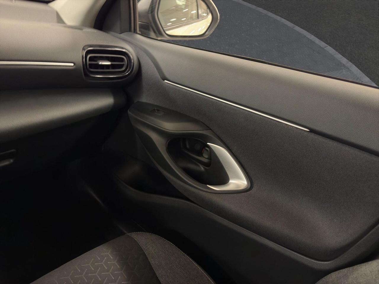 Toyota Yaris Cross 1.5h Active fwd 116cv e-cvt