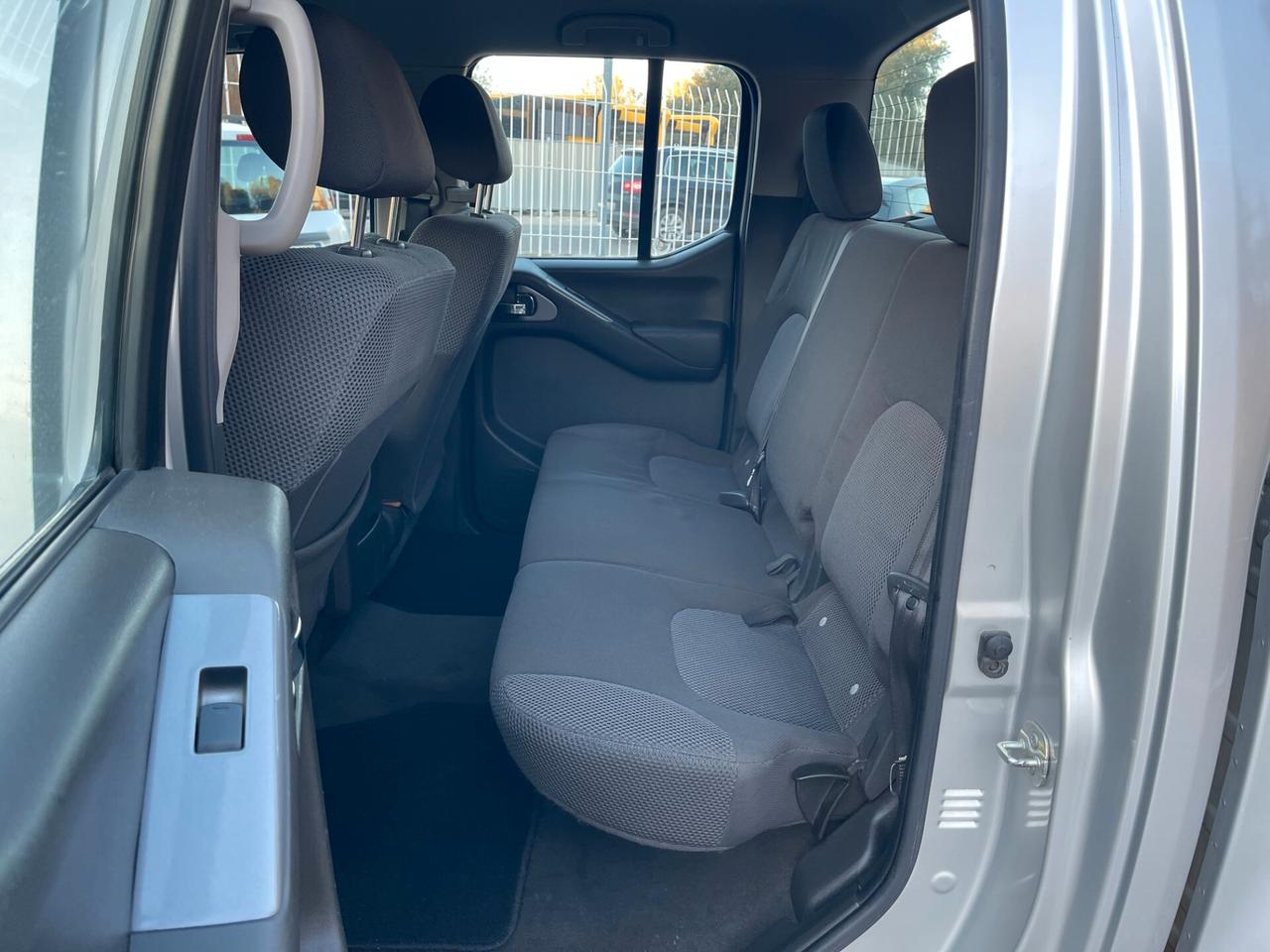 Nissan Navara 2.5 dCi 4 porte Double Cab LE