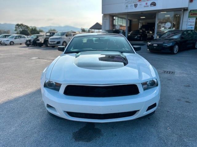 Ford Mustang V6 Coupé 305 CV