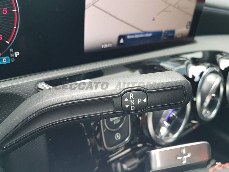 Mercedes-Benz Classe A A 180 d AMG Line Premium auto