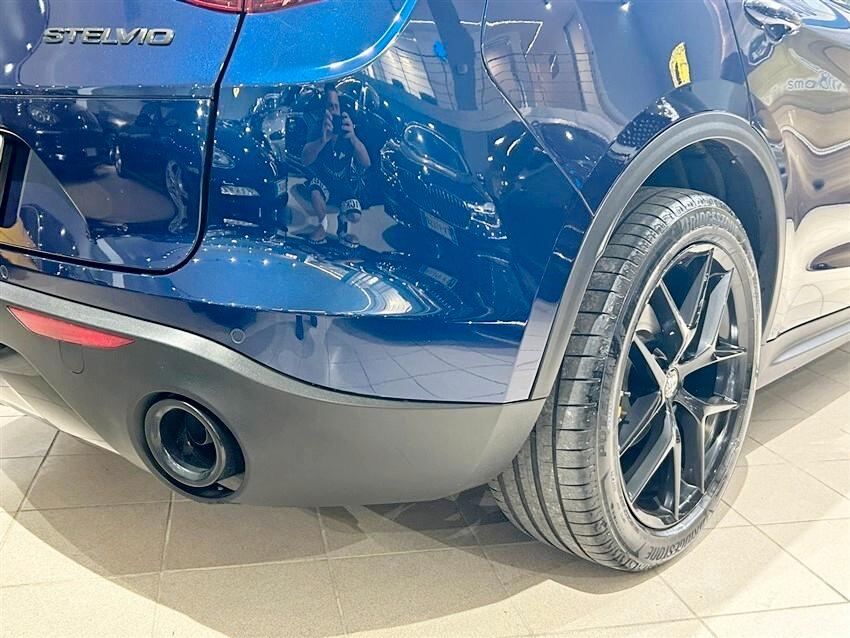 Alfa Romeo Stelvio 2.2 Turbodiesel 210 CV AT8 Q4 B-Tech