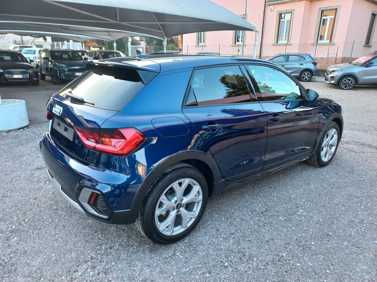 Audi A1 allstreet 30 TFSI Identity Contrast