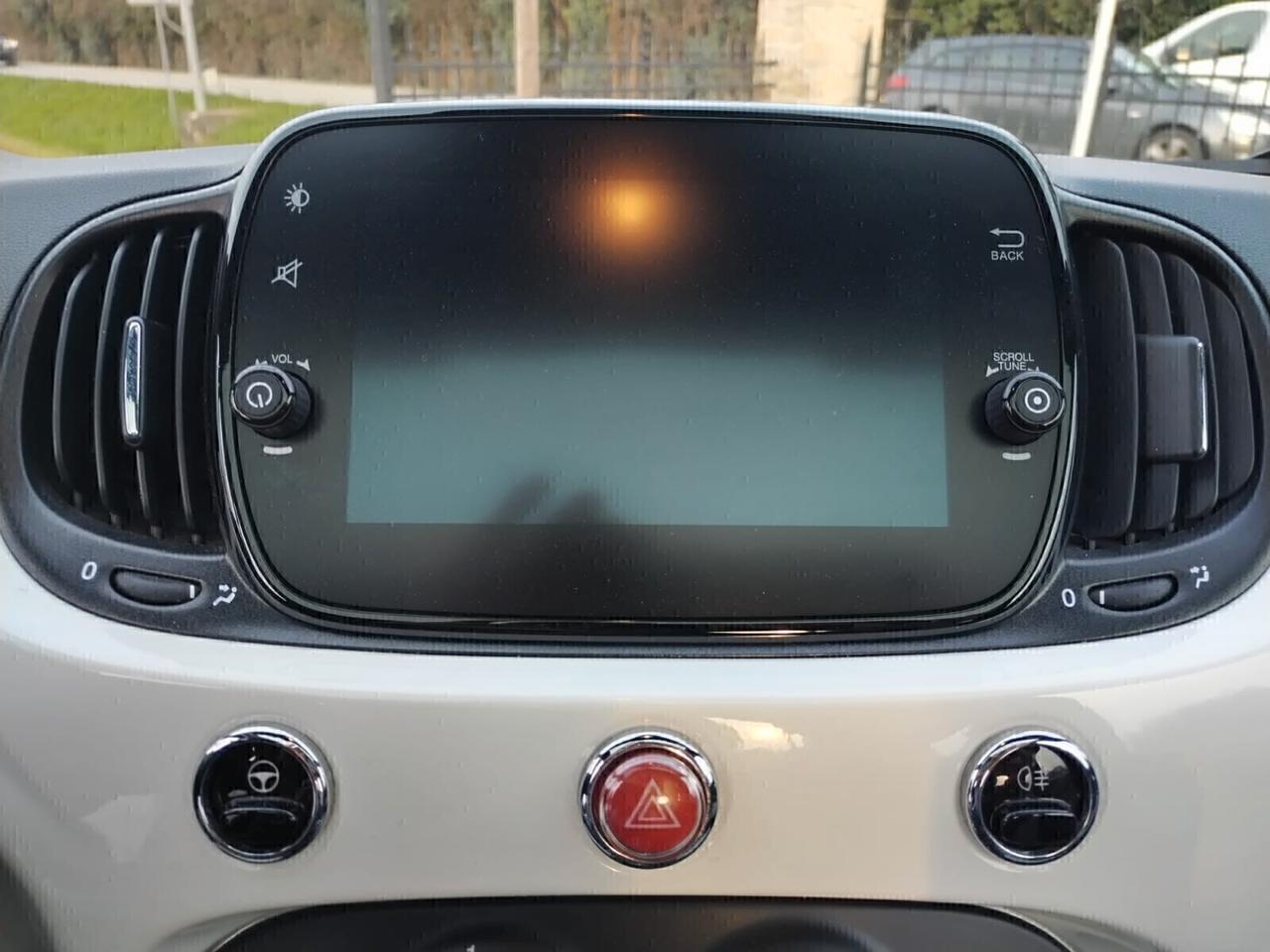 FIAT 500 DOLCEVITA HYBRID