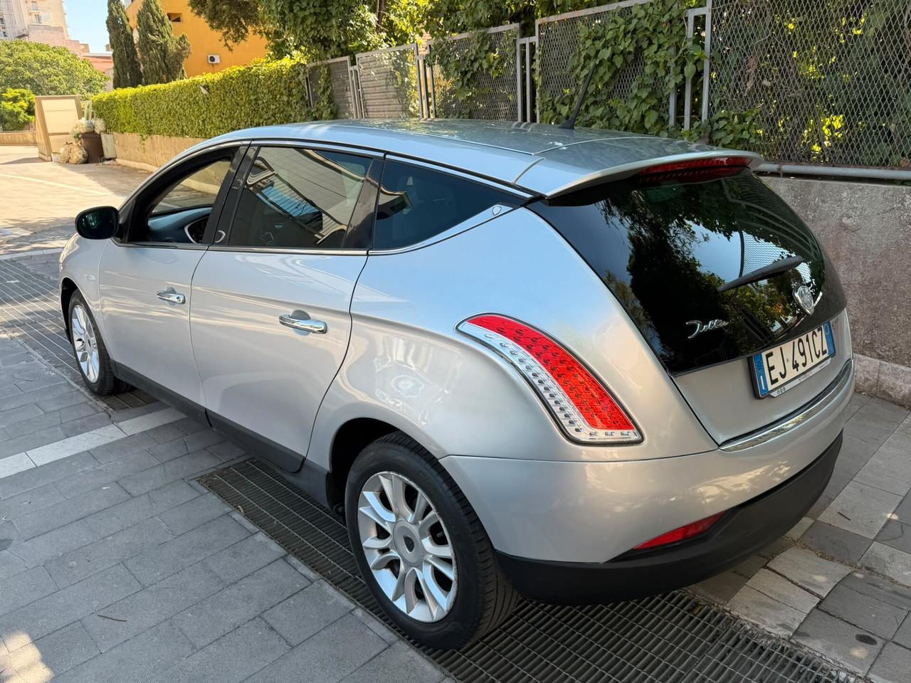 Lancia Delta 1.6 MJT DPF Silver
