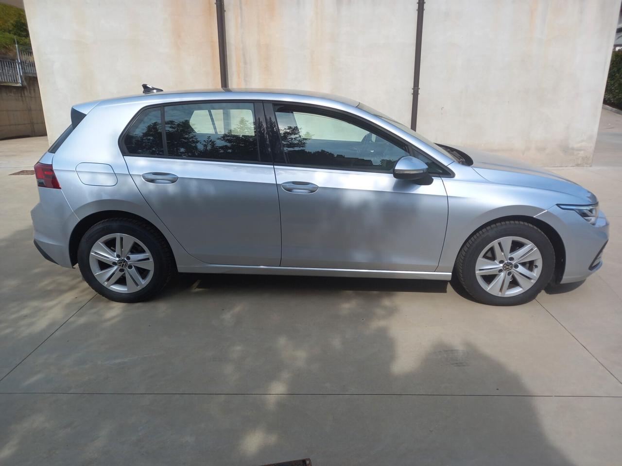 Volkswagen Golf 8 2.0 TDI 2021