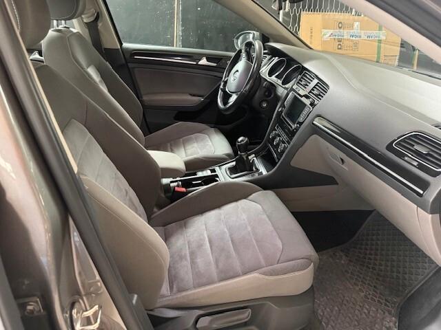 Volkswagen Golf Variant 1.4 TGI Highline BlueMotion