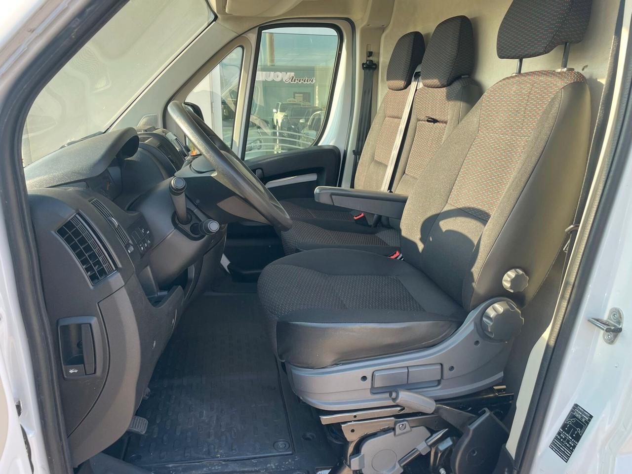Peugeot Boxer 335 2.2 BlueHDi 140 l2 h2