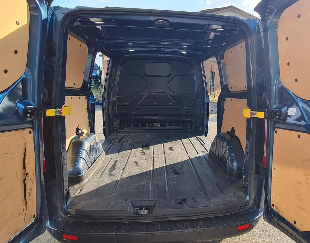 Ford Transit Custom 2.0 Ecoblue 130cv L1H1