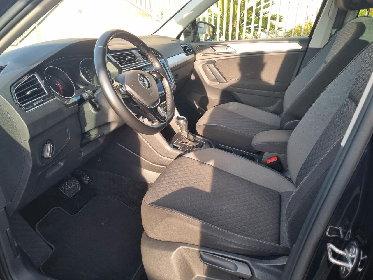 Volkswagen Tiguan 2.0 TDI SCR DSG Business BlueMotion Technology