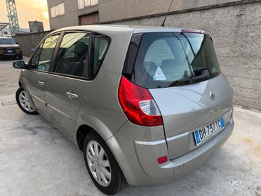 Renault Scénic 1.6 benzina euro4 spaziosa neopatentati