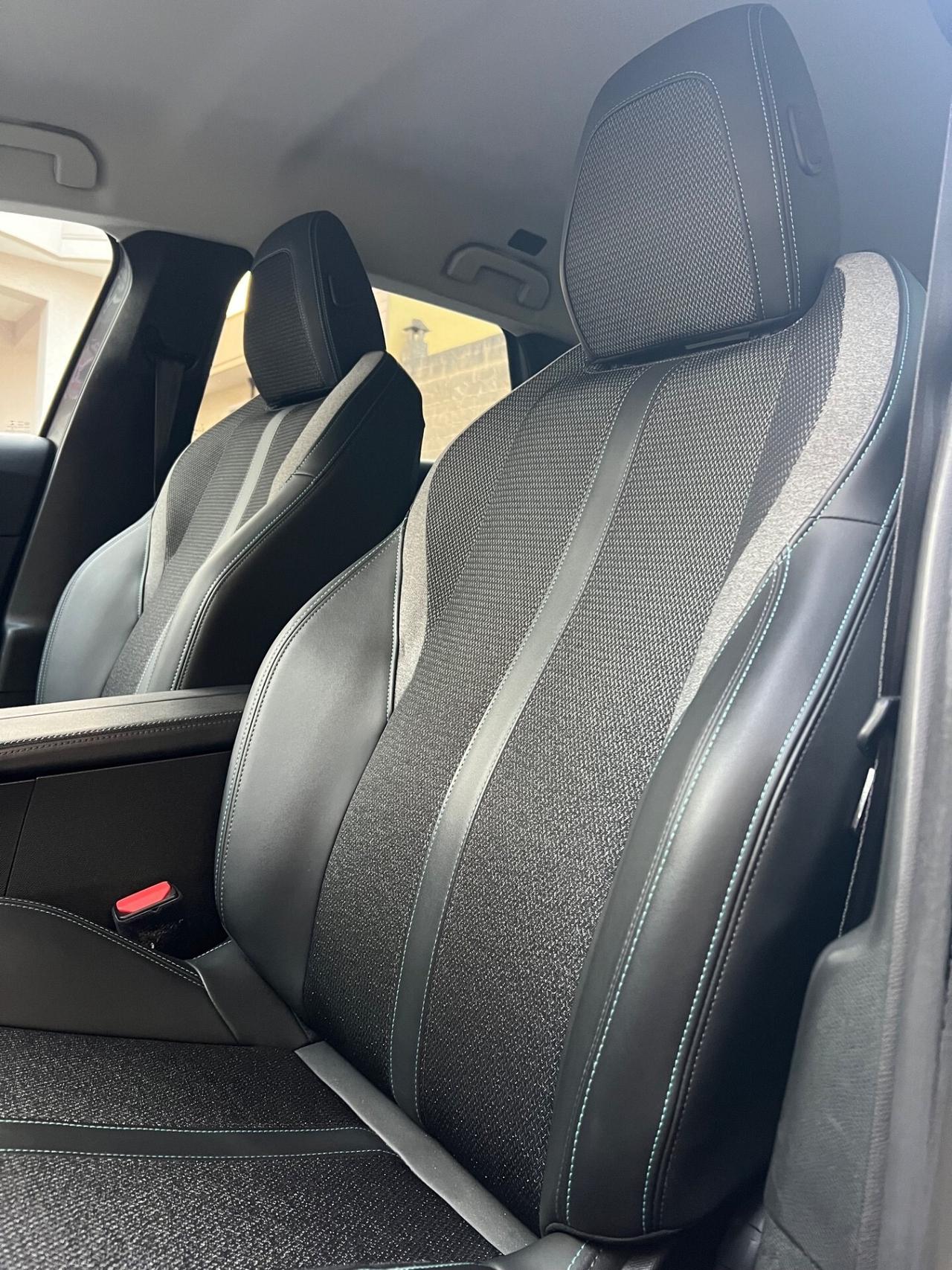 Peugeot 308 1.5 diesel 130 S&S EAT8 Allure Pack