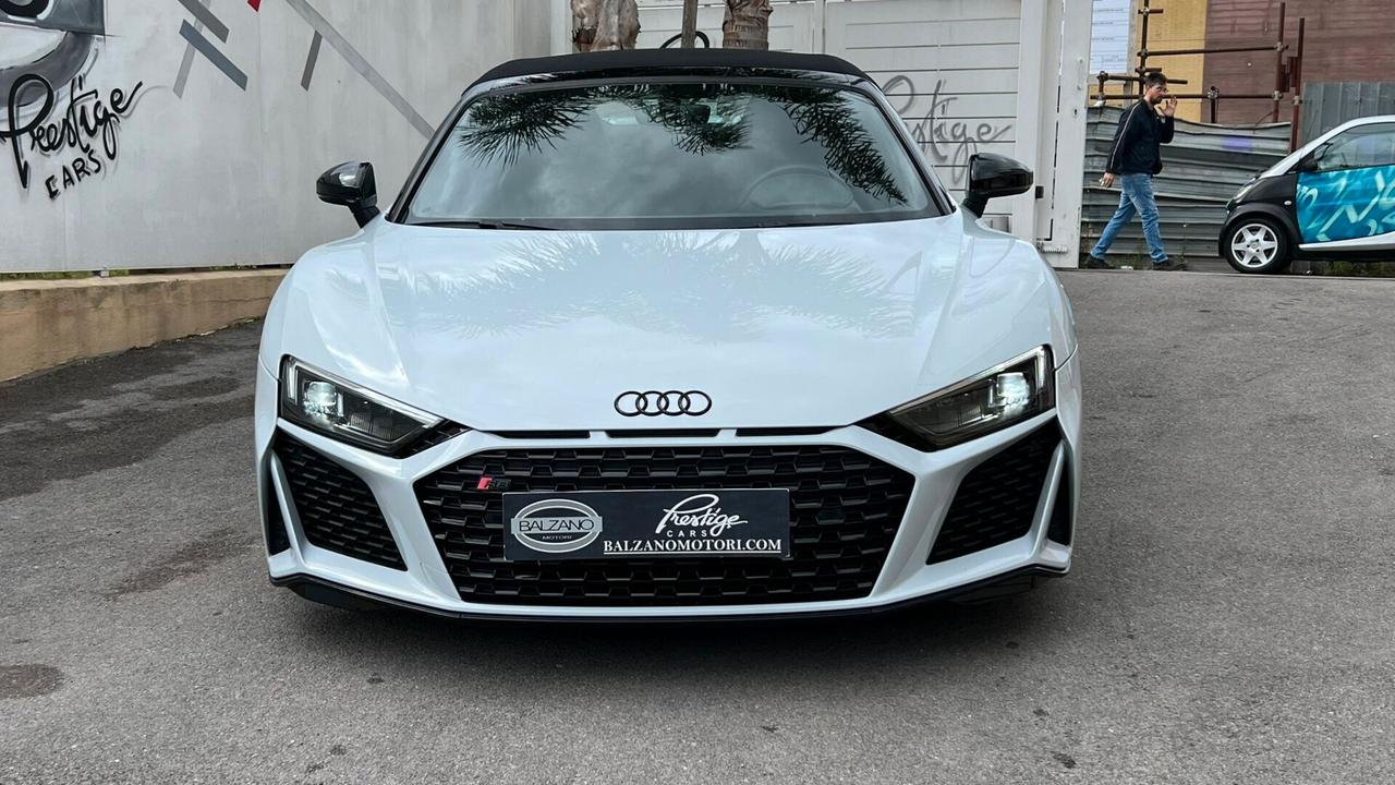 Audi R8 SPYDER 5.2TFSI V10 RWD S-TRONIC 2020