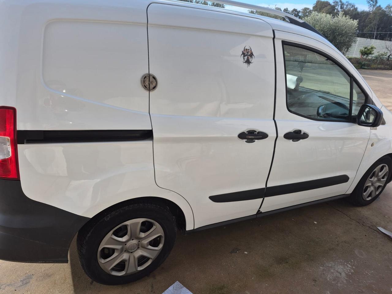 Ford Transit Courier 1.5 dci