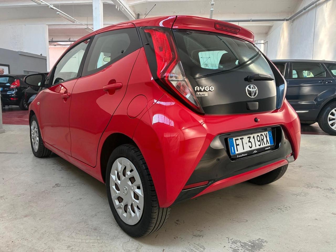 Toyota Aygo 1.0 VVT-i 72 CV 5 porte x-cool