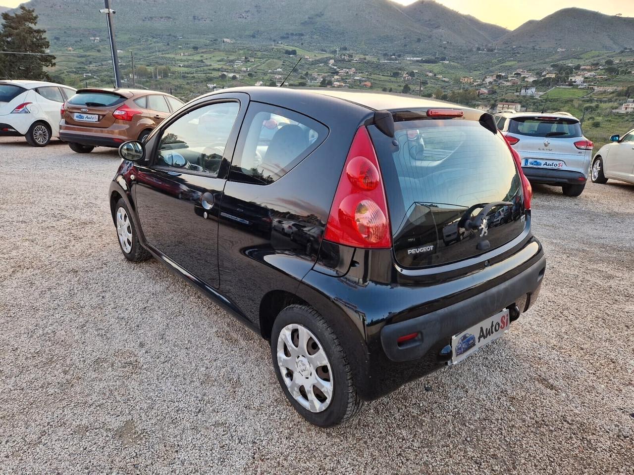 Peugeot 107 1.0 68CV 5p. Allure
