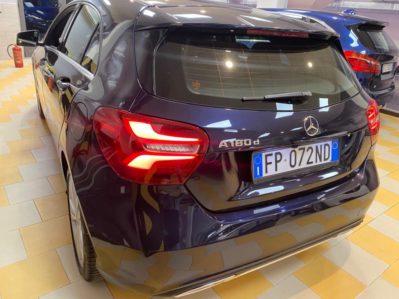 Mercedes-benz A 180 A 180 d Sport
