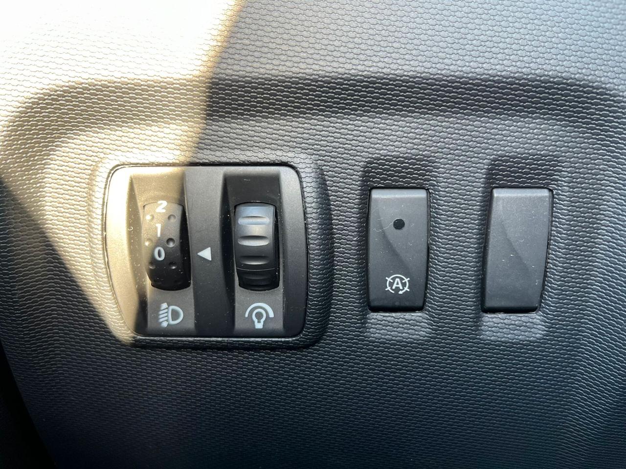 Renault Captur 1.5DCI PARI AL NUOVO FULL 2013
