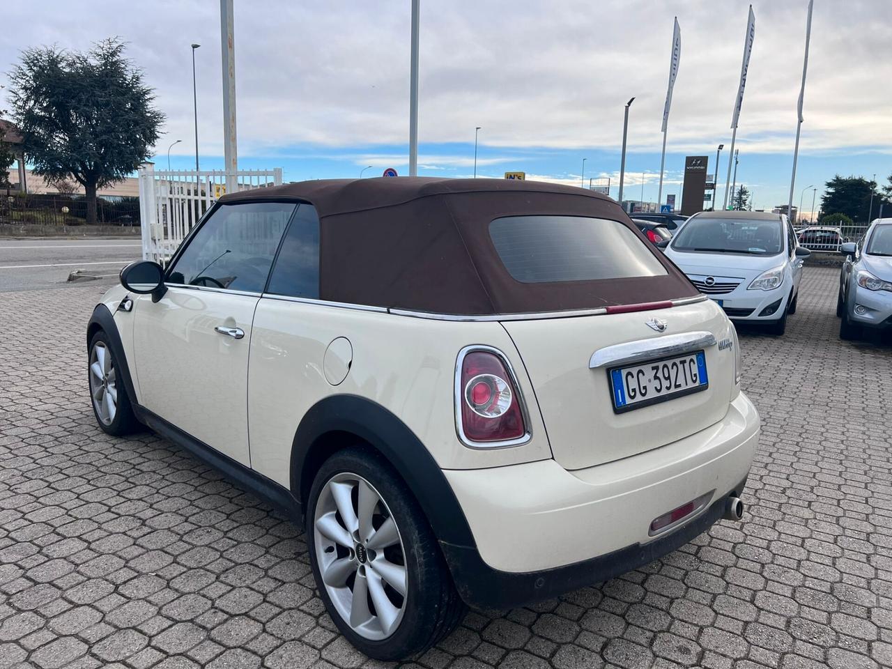 Mini 2.0 16V Cooper D Cabrio Automatica