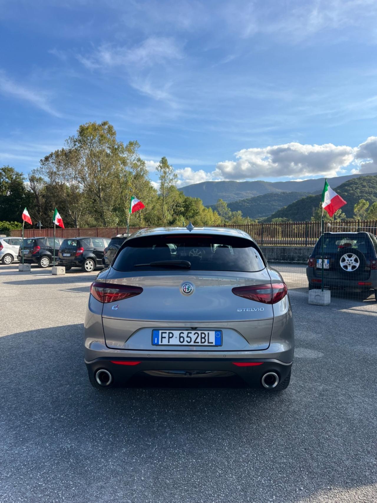 Alfa Romeo Stelvio 2.2 Turbodiesel 180 CV AT8 RWD Business