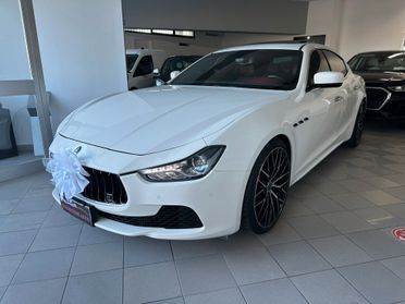 NOLEGGIO Maserati Ghibli V6 3.0 Diesel 275 CV INTERNI CARTIER TETTO APRIBILE