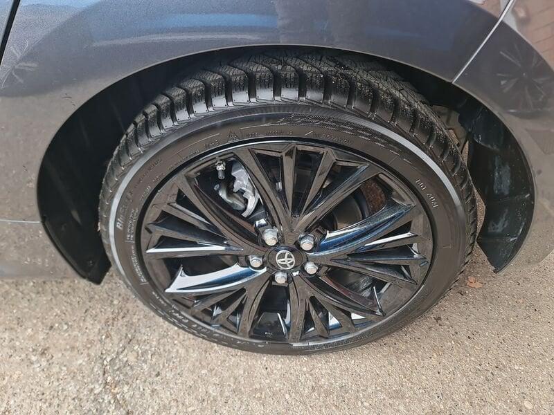 Toyota Yaris Hybrid 130 Lounge