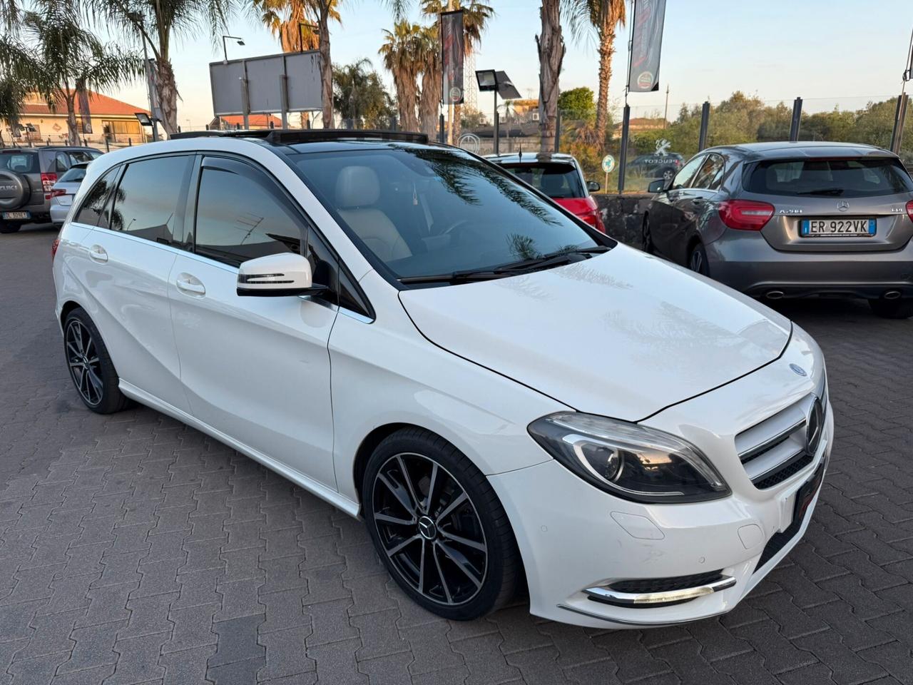 Mercedes B 200 CDI AMG Premium TETTO FULL - 2014