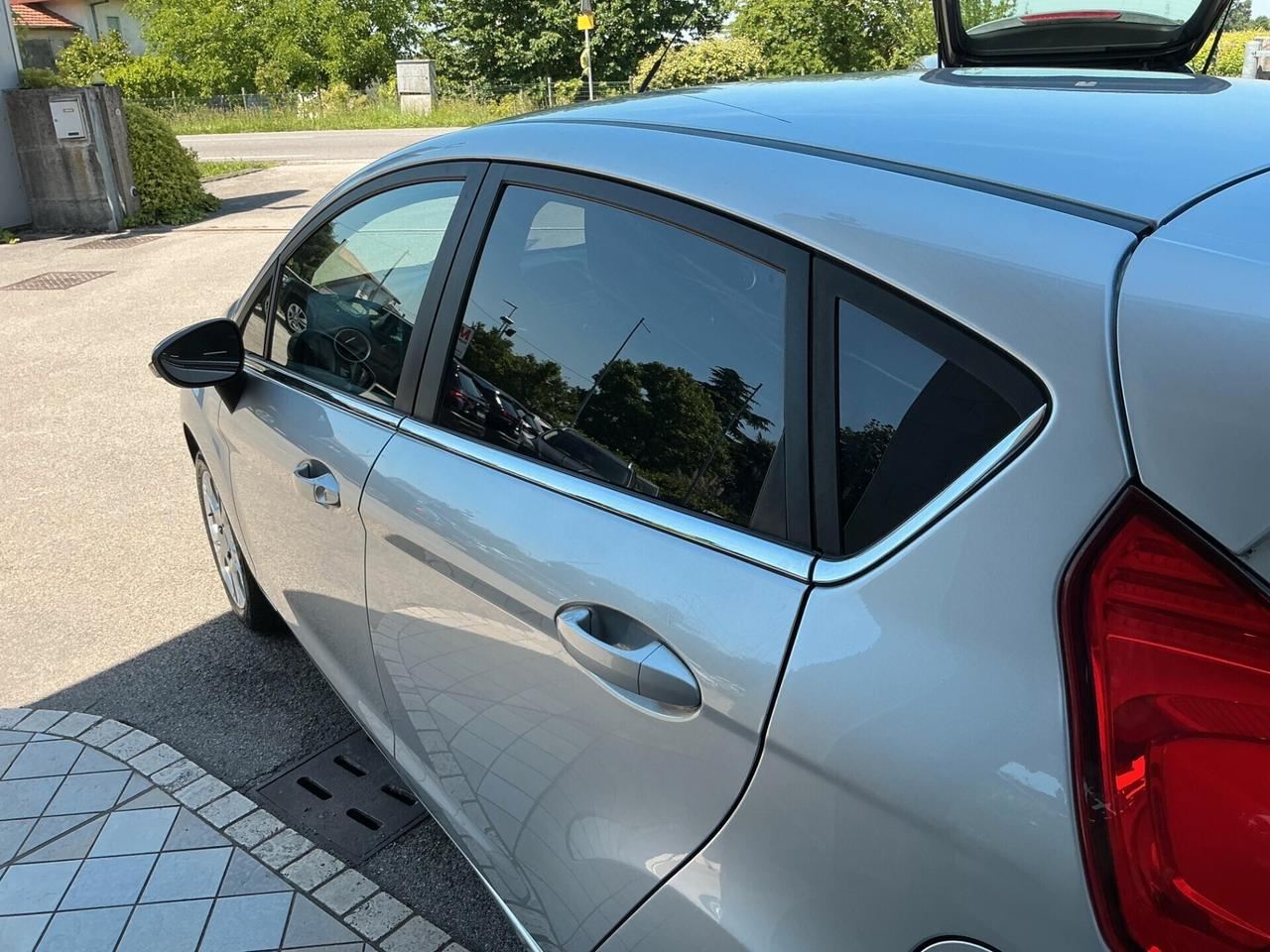 Ford Fiesta 1.4 GPL Neopatentati