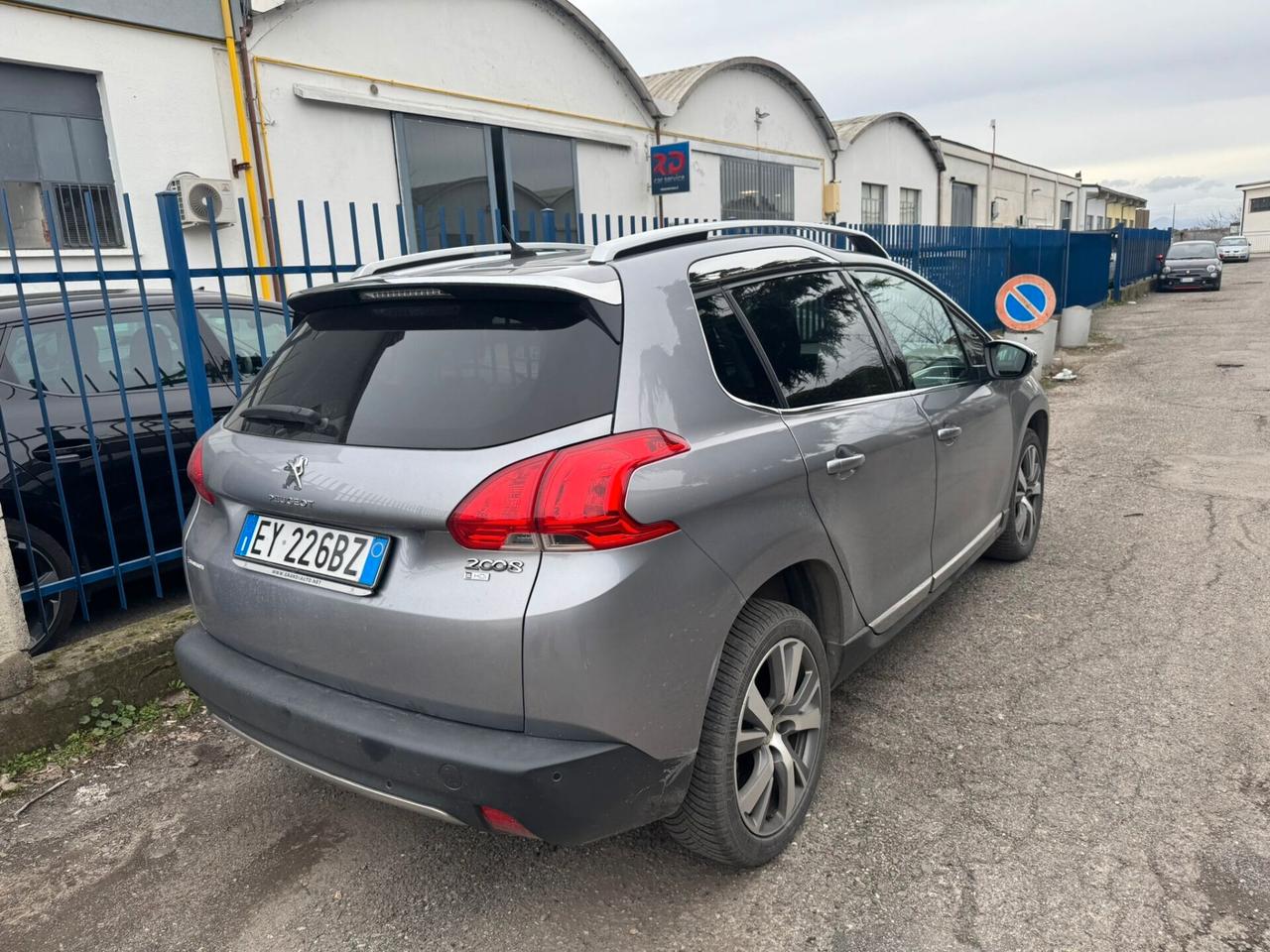 Peugeot 2008 1.6 e-HDi 115 CV Stop&Start Allure