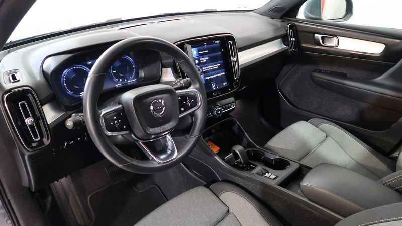 Volvo XC40 Recharge T4 Plug-in Hybrid auto Recharge Core